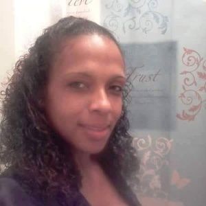 Meet your Posher, Sharleta